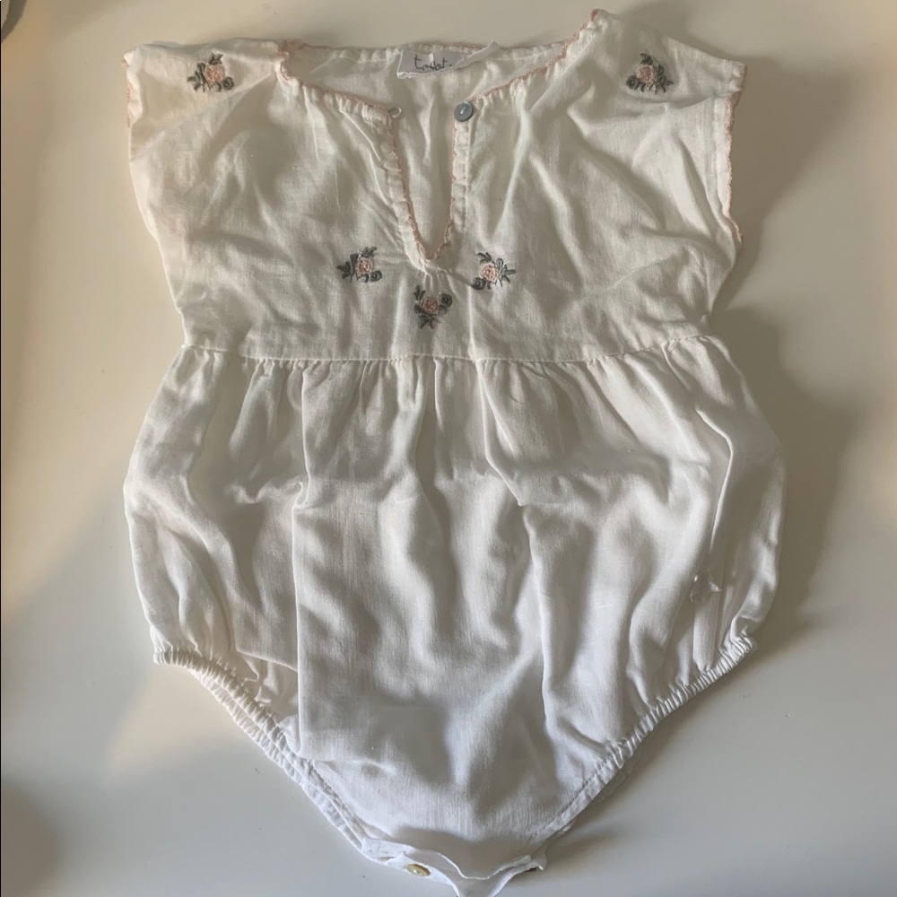Tocoto vintage baby girl linen embroidered romper